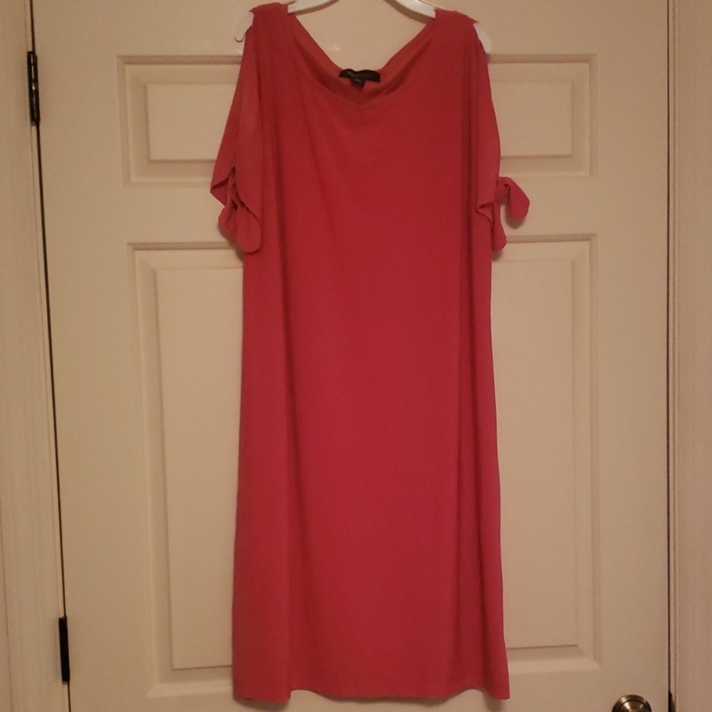 Women's Midi Cut Out Sleeve Dress